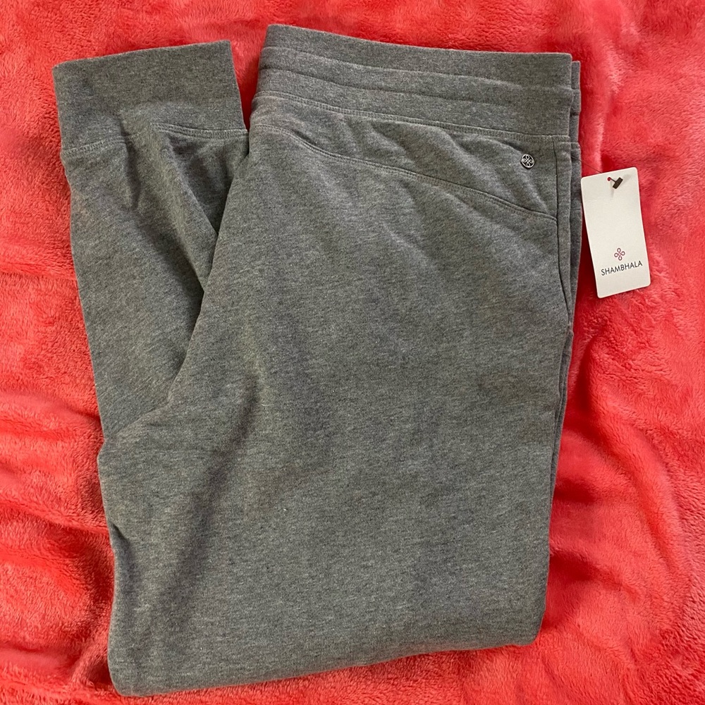 NWT SWEAT PANTS